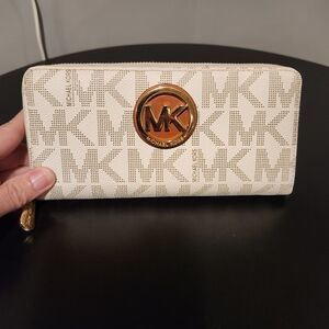 Michael Kors Gold and Cream Logo Wallet